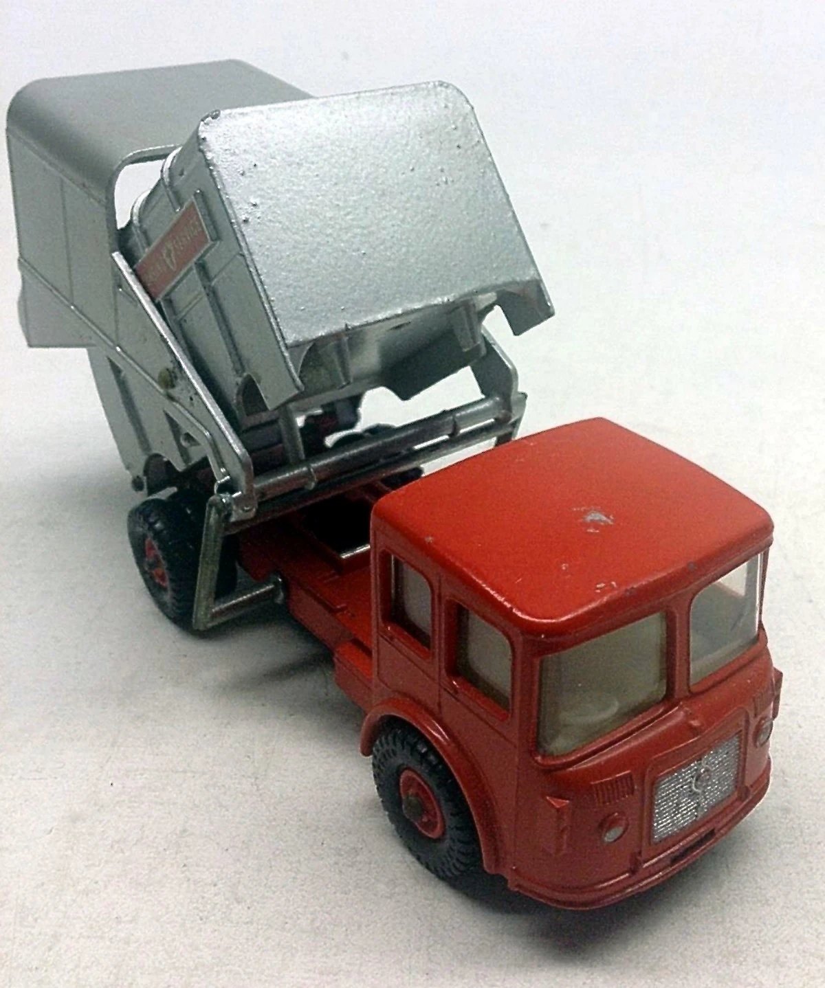 Hot Wheels Refuse Truck