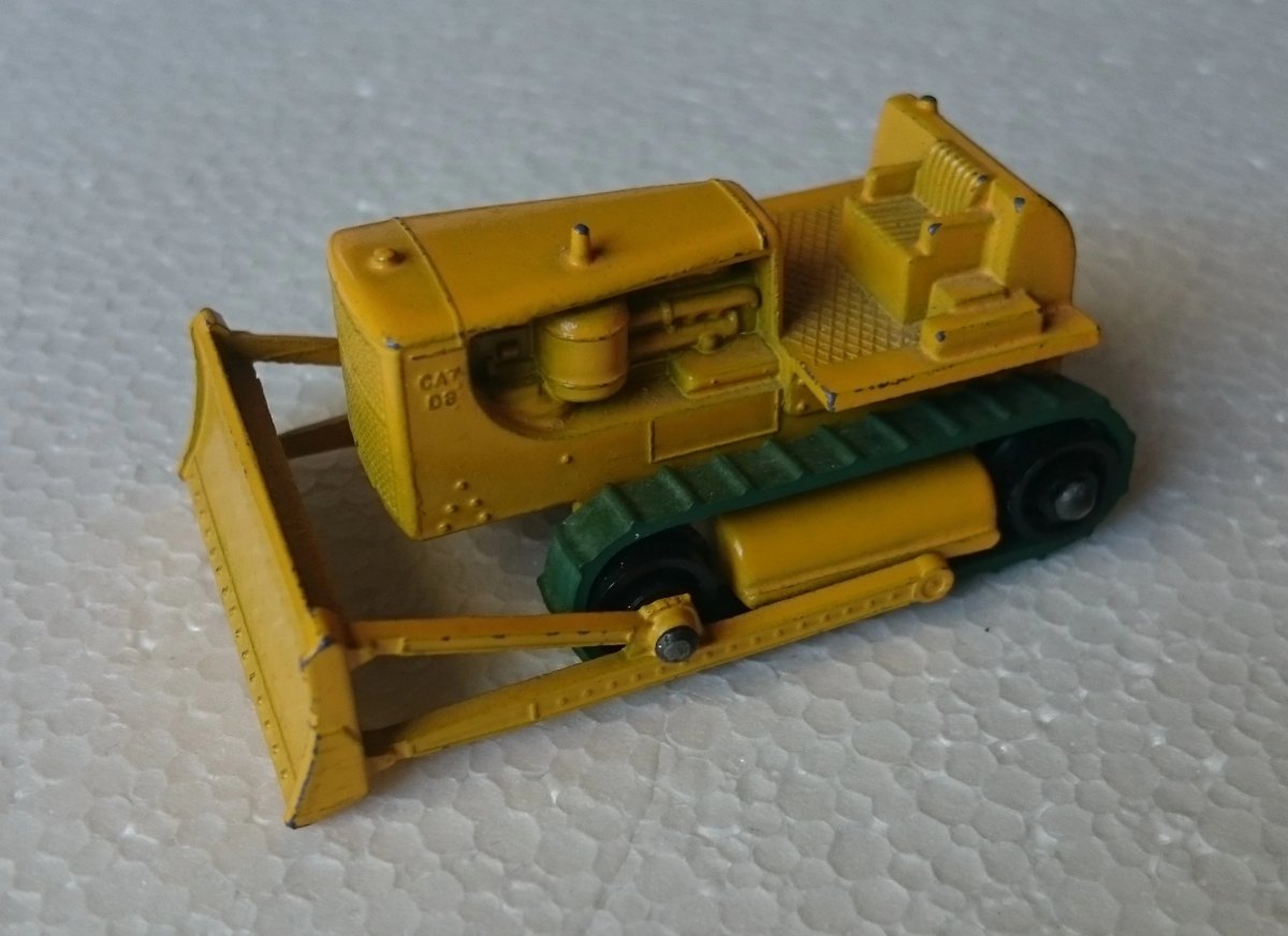 Hot Wheels Caterpillar Bulldozer