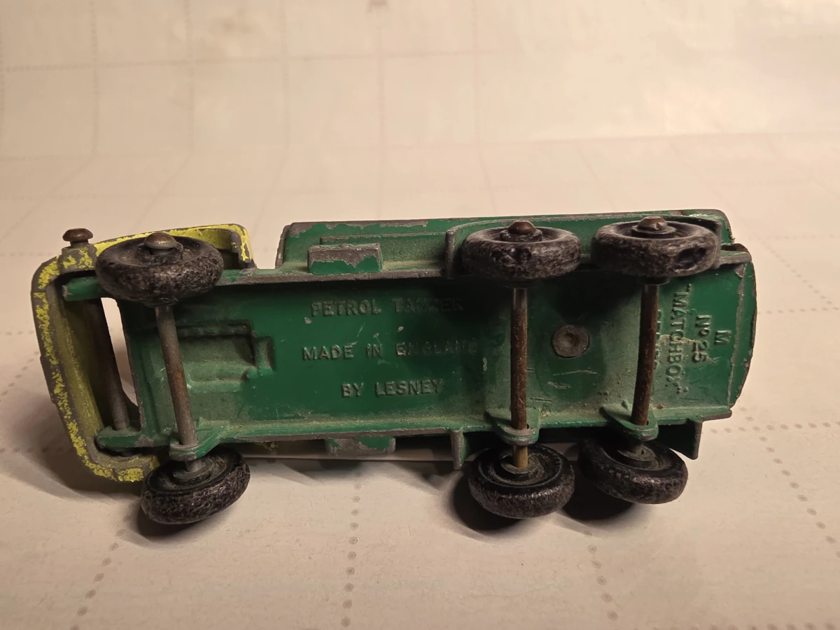 1966 Petrol Tanker Yellow: No Package: Image 2