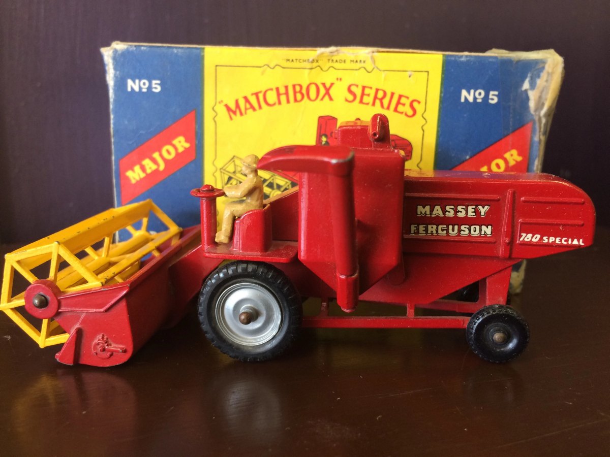 Hot Wheels Massey Ferguson Combine Harvester