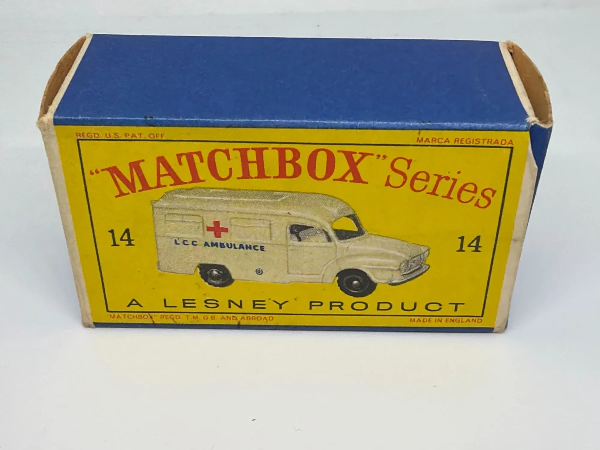 1964 Lomas Ambulance White: Box: Image 2