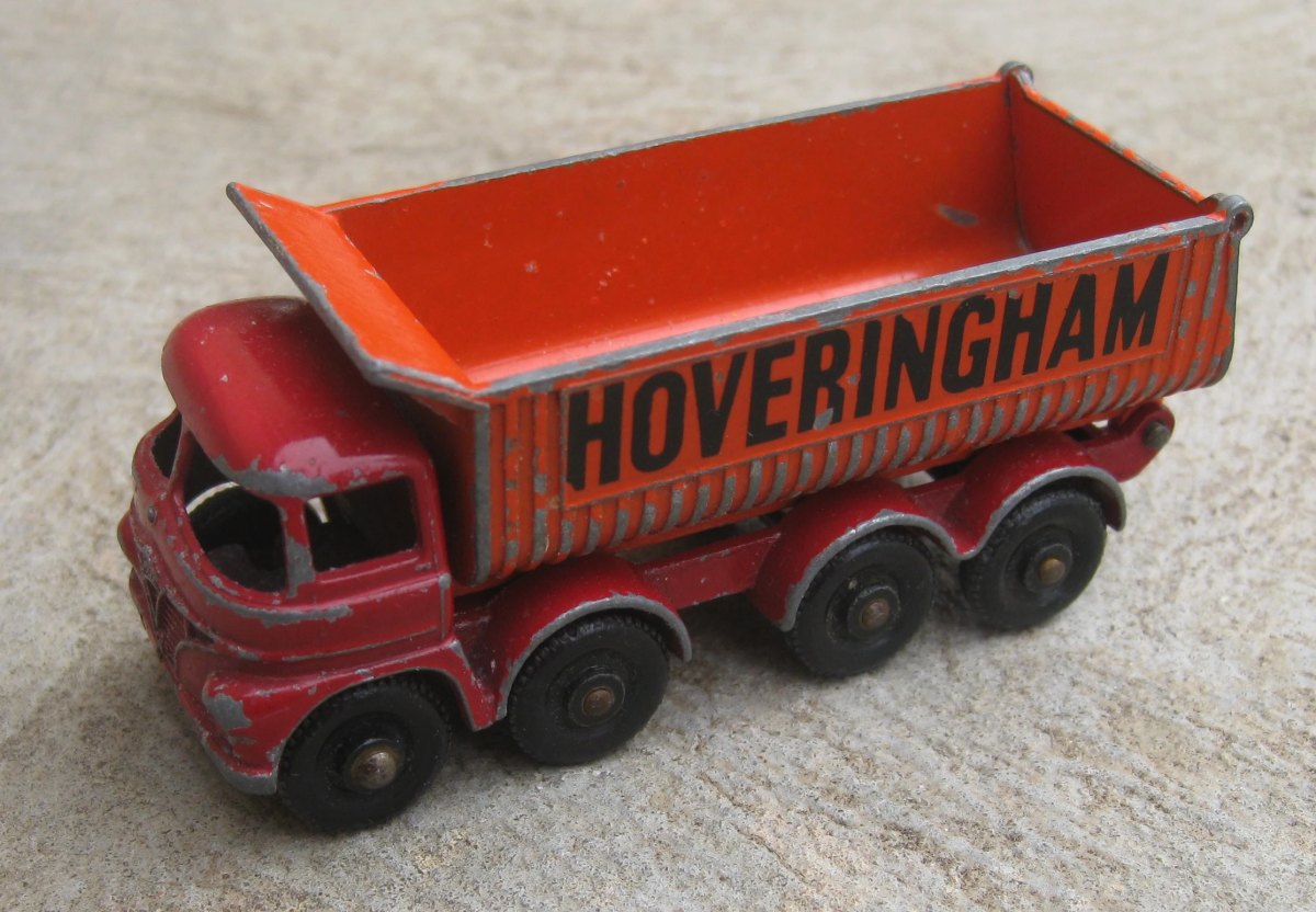 Hot Wheels Hoveringham Tipper