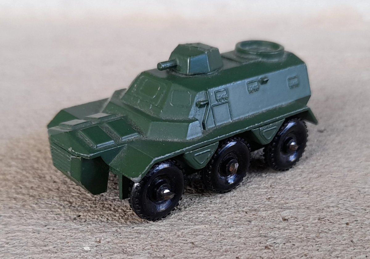 Hot Wheels Saracen Personnel Carrier
