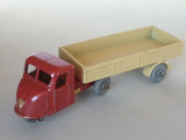 Hot Wheels Scammell Scarab Mechanical Horse and Trailer