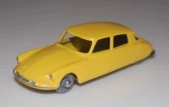 Hot Wheels Citroen DS19