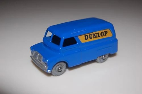 Hot Wheels Bedford 12 cwt Van [ 2 ]