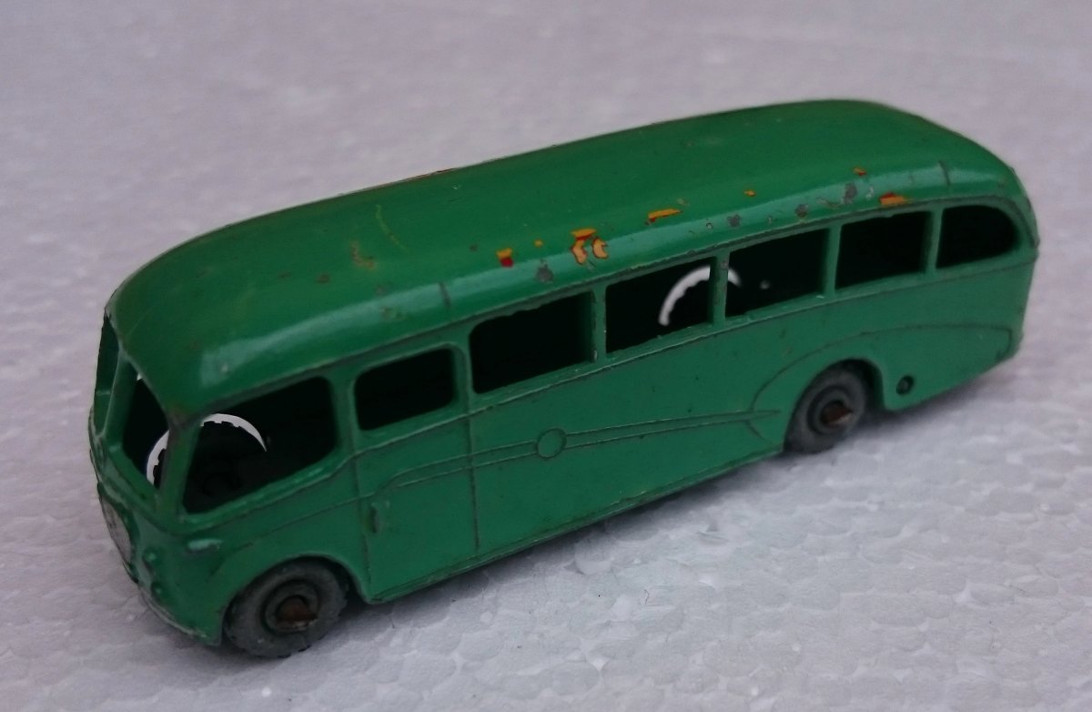 Hot Wheels Bedford Duple Luxury Coach