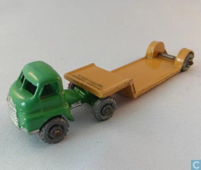 Hot Wheels Bedford Low Loader