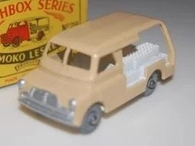 Hot Wheels Bedford Milk Delivery Van
