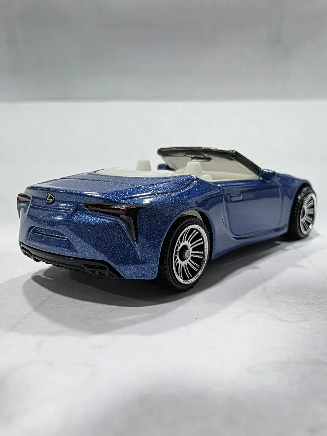 2026 2021 Lexus LC 500 Blue: No Package: Image 3