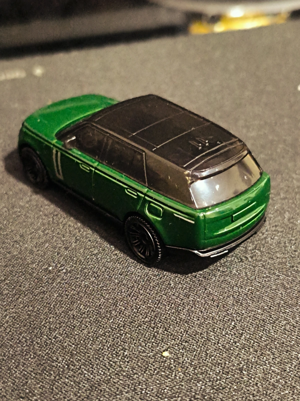 2026 2024 Range Rover PHEV Green: No Package: Image 4