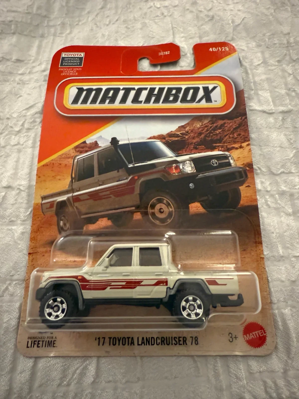 2026 17 Toyota Land Cruiser 78 White: Long Card: Image 2