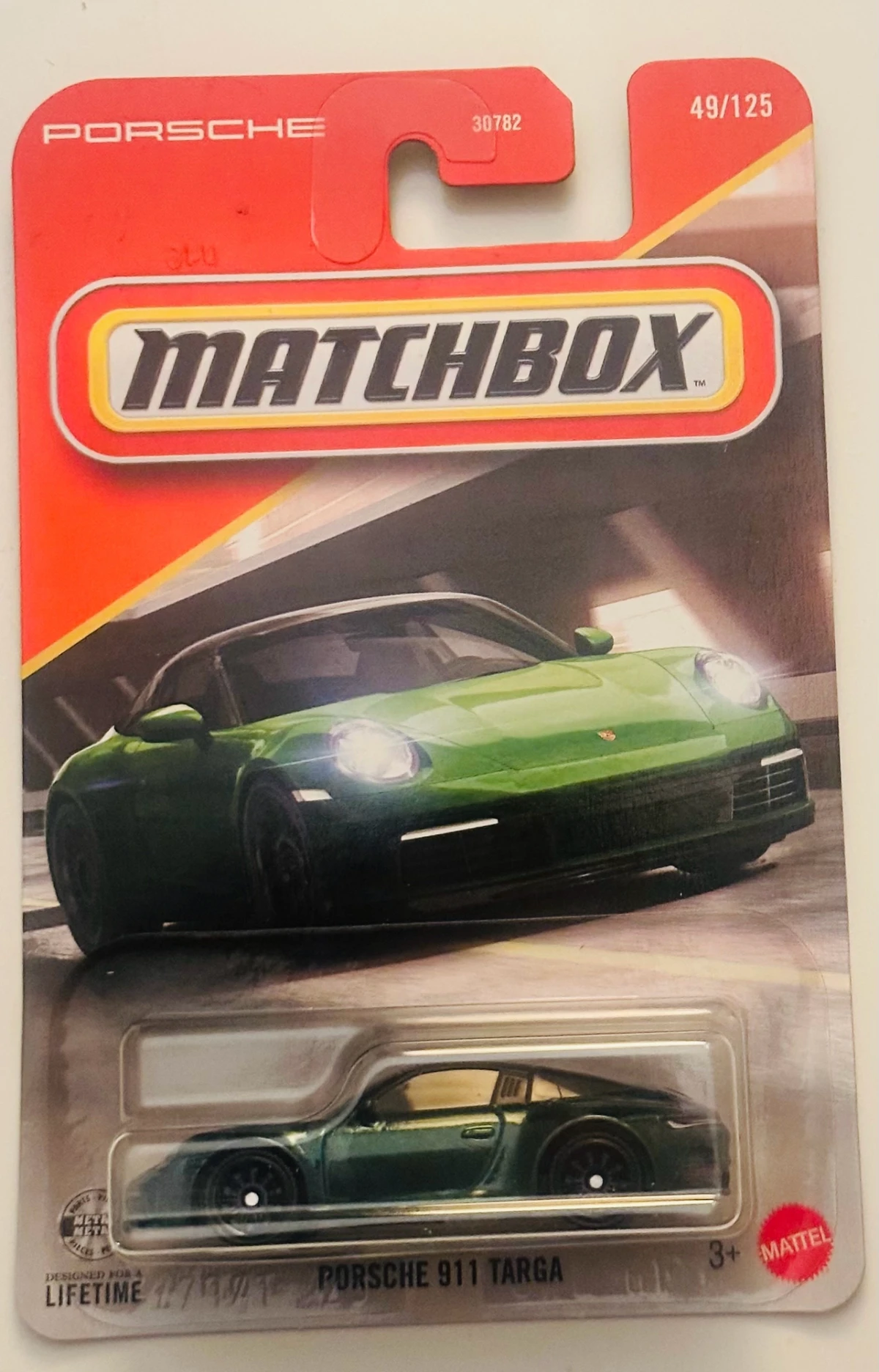 2026 Porsche 911 Targa Green: Long Card: Image 3