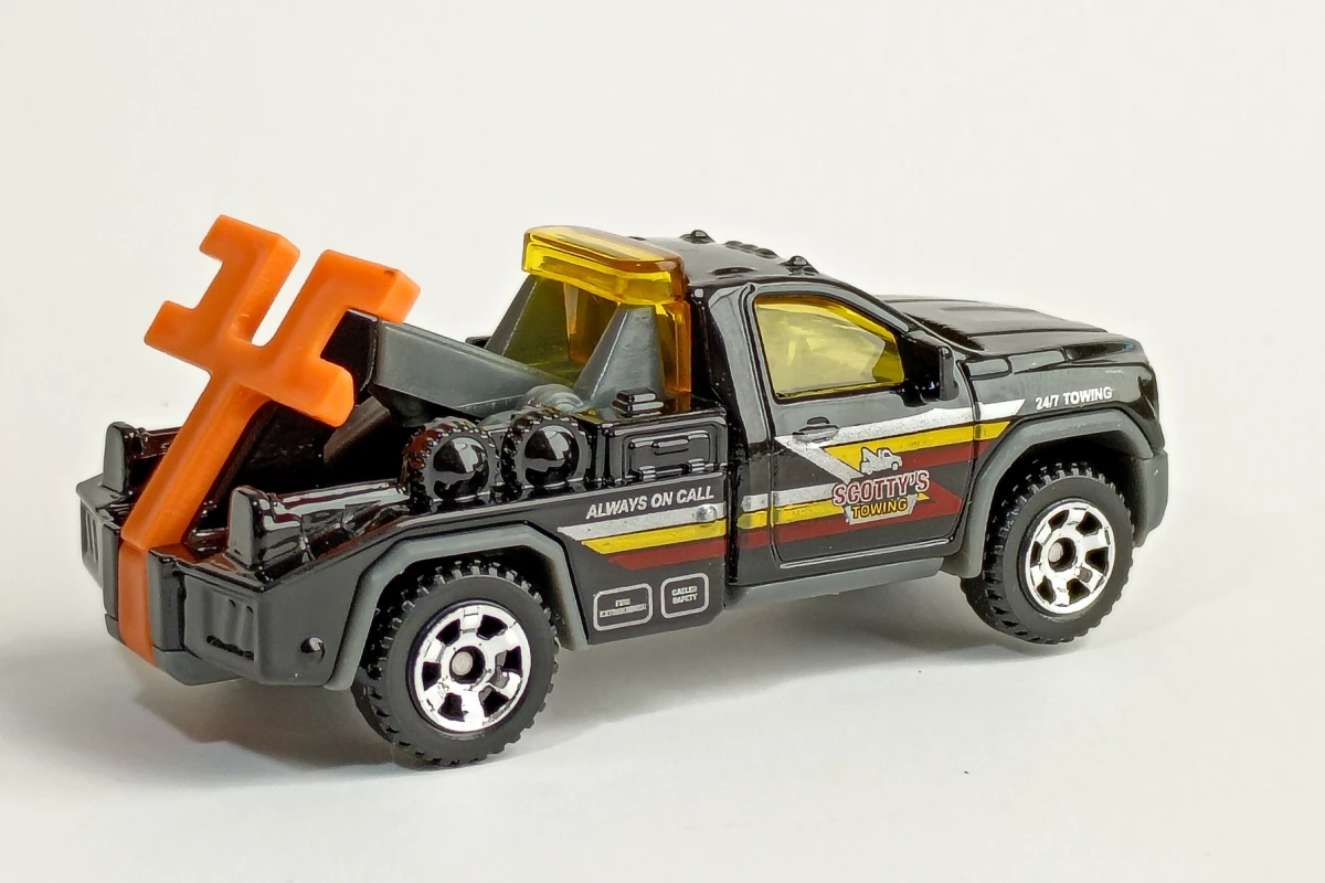 2026 2024 GMC Sierra 3500 Wrecker Black: No Package: Image 5