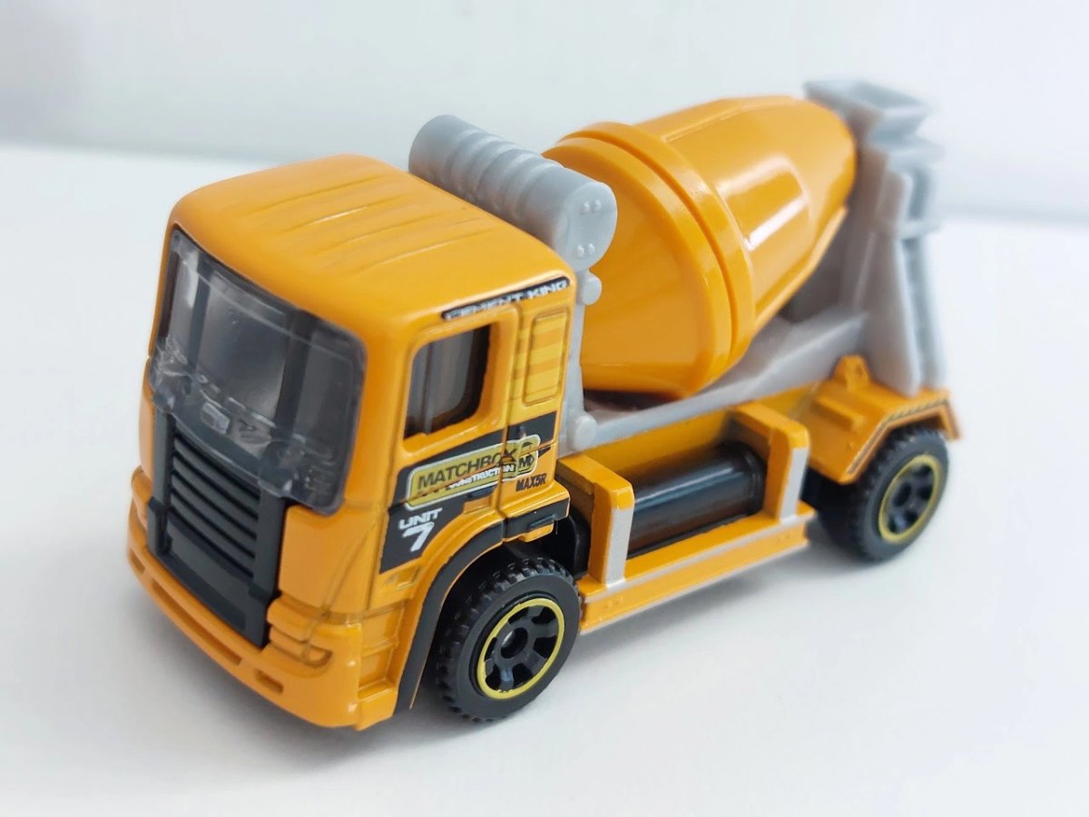 Hot Wheels Cement King