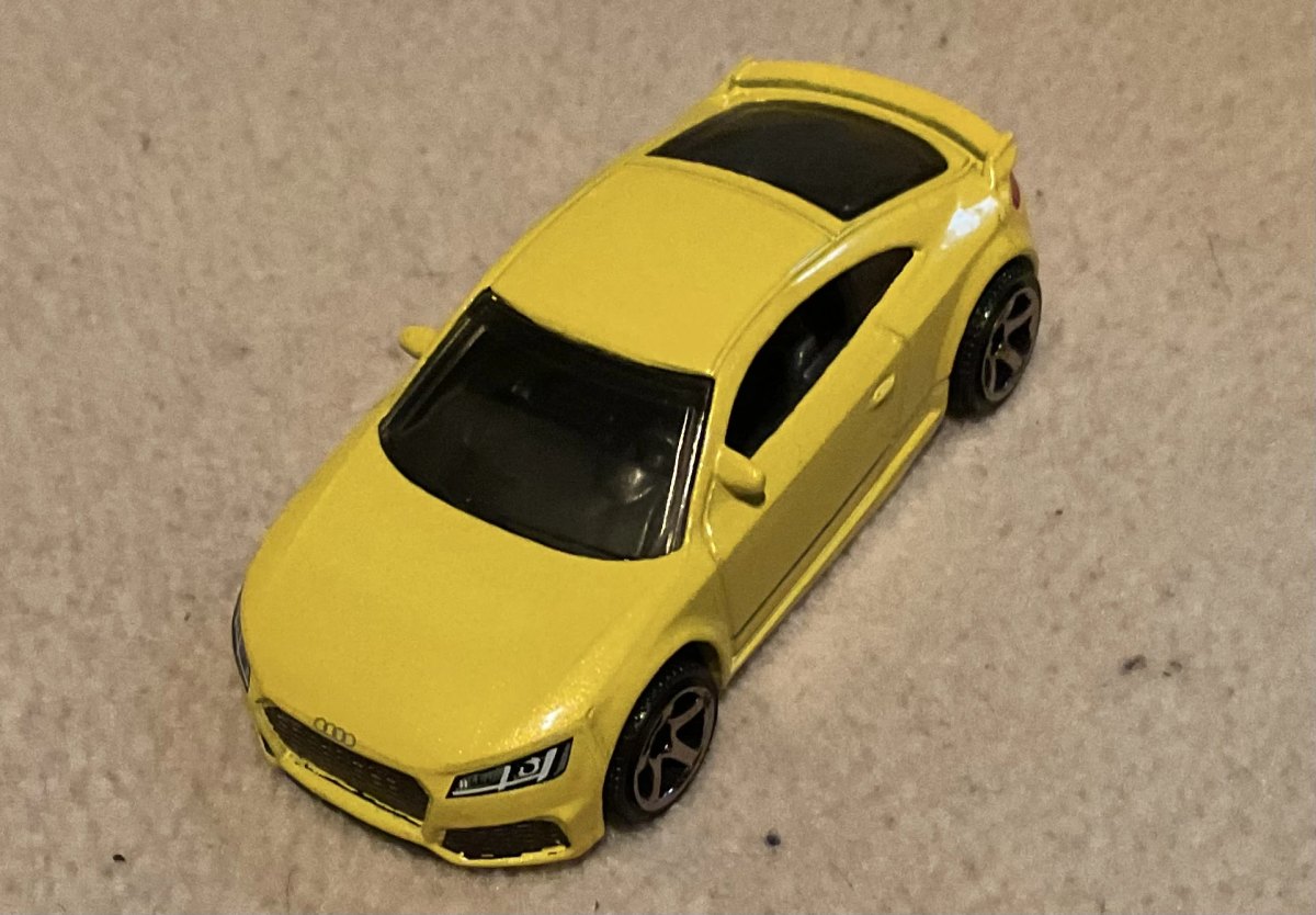 Hot Wheels 20 Audi TT RS