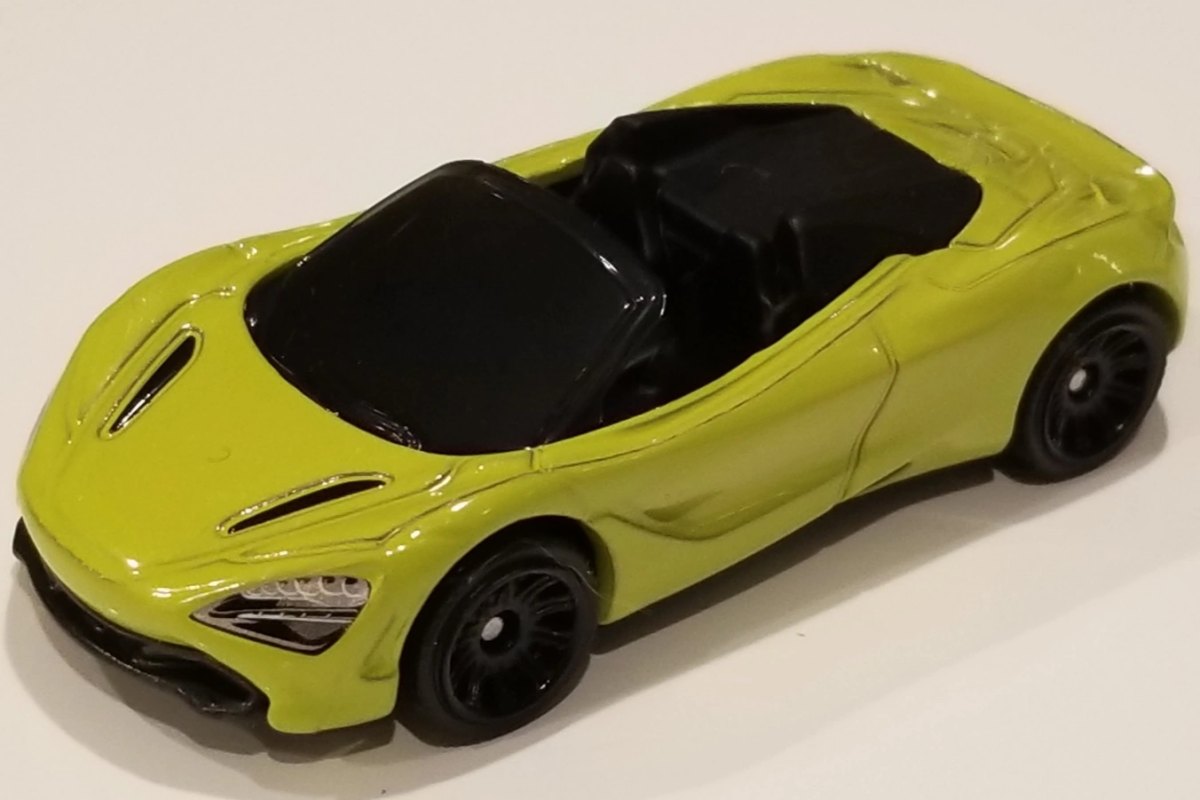 Hot Wheels 2019 McLaren 720S Spider