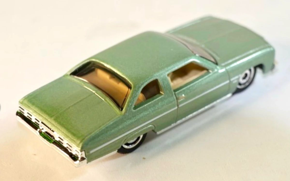 2025 1975 Chevy Caprice Classic Green: No Package: Image 3