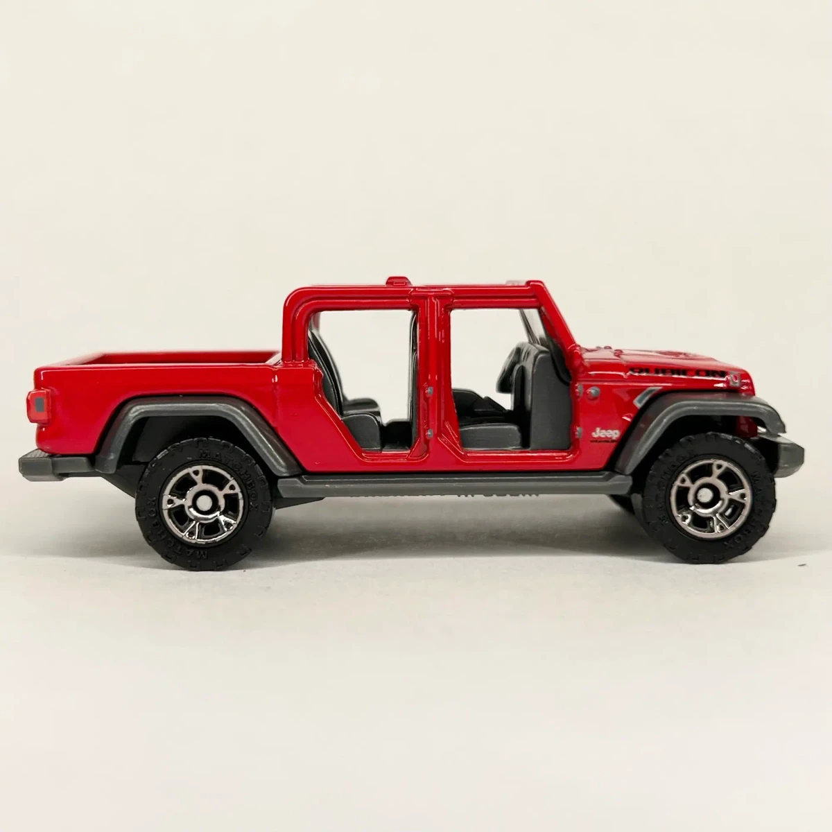 2025 20 Jeep Gladiator: No Package: Image 3