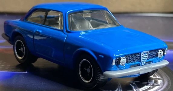 Hot Wheels 1965 Alfa Romeo Giulia Sprint GTA