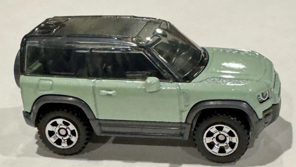 Hot Wheels 2020 Land Rover Defender 90
