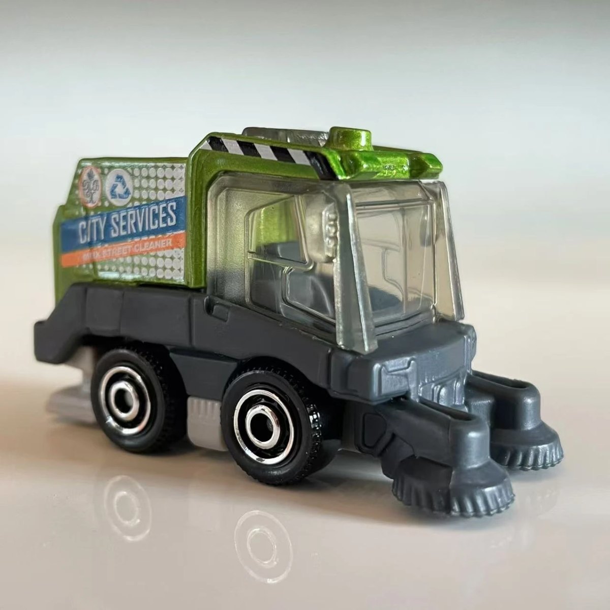 Hot Wheels MBX Mini Swisher