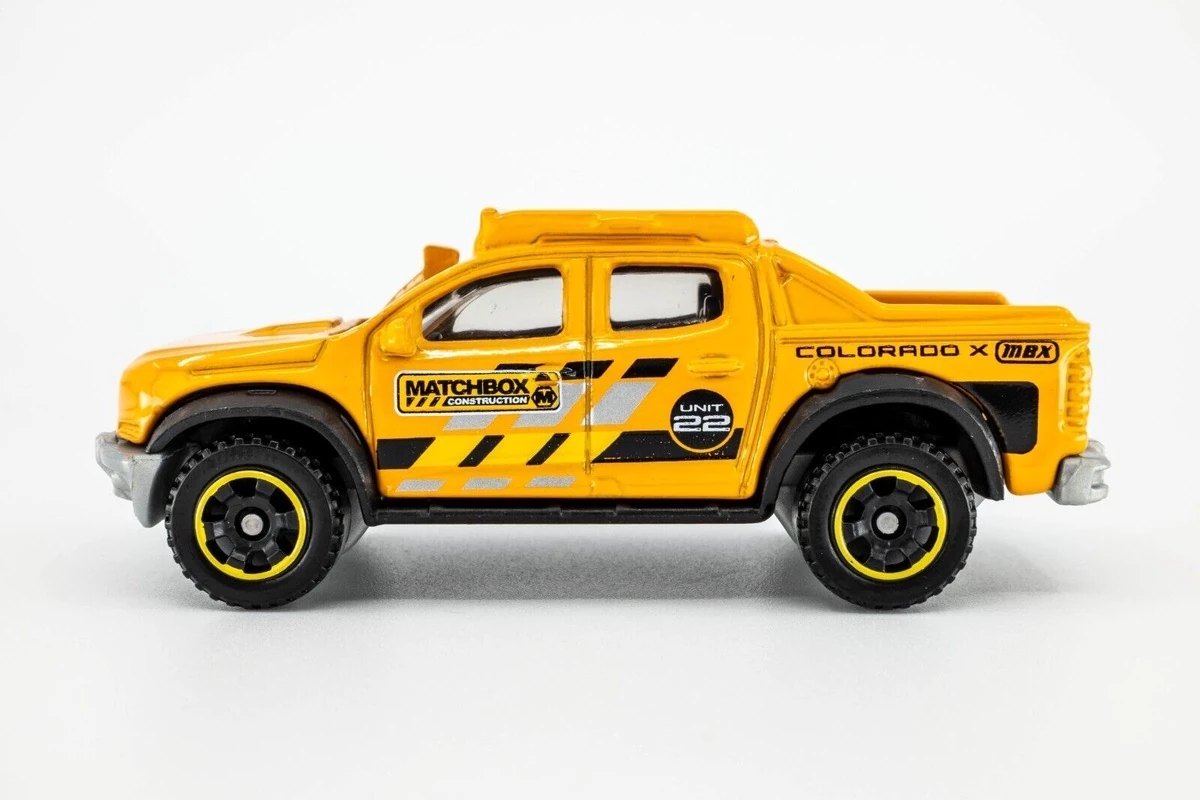 Hot Wheels 16 Chevy Colorado Xtreme