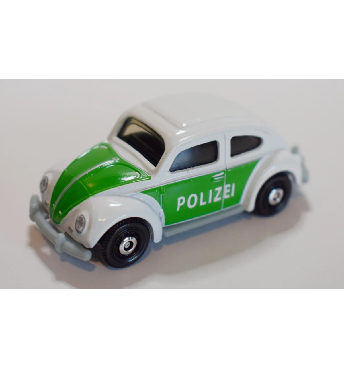 2023 62 Volkswagen Beetle White: Image 2