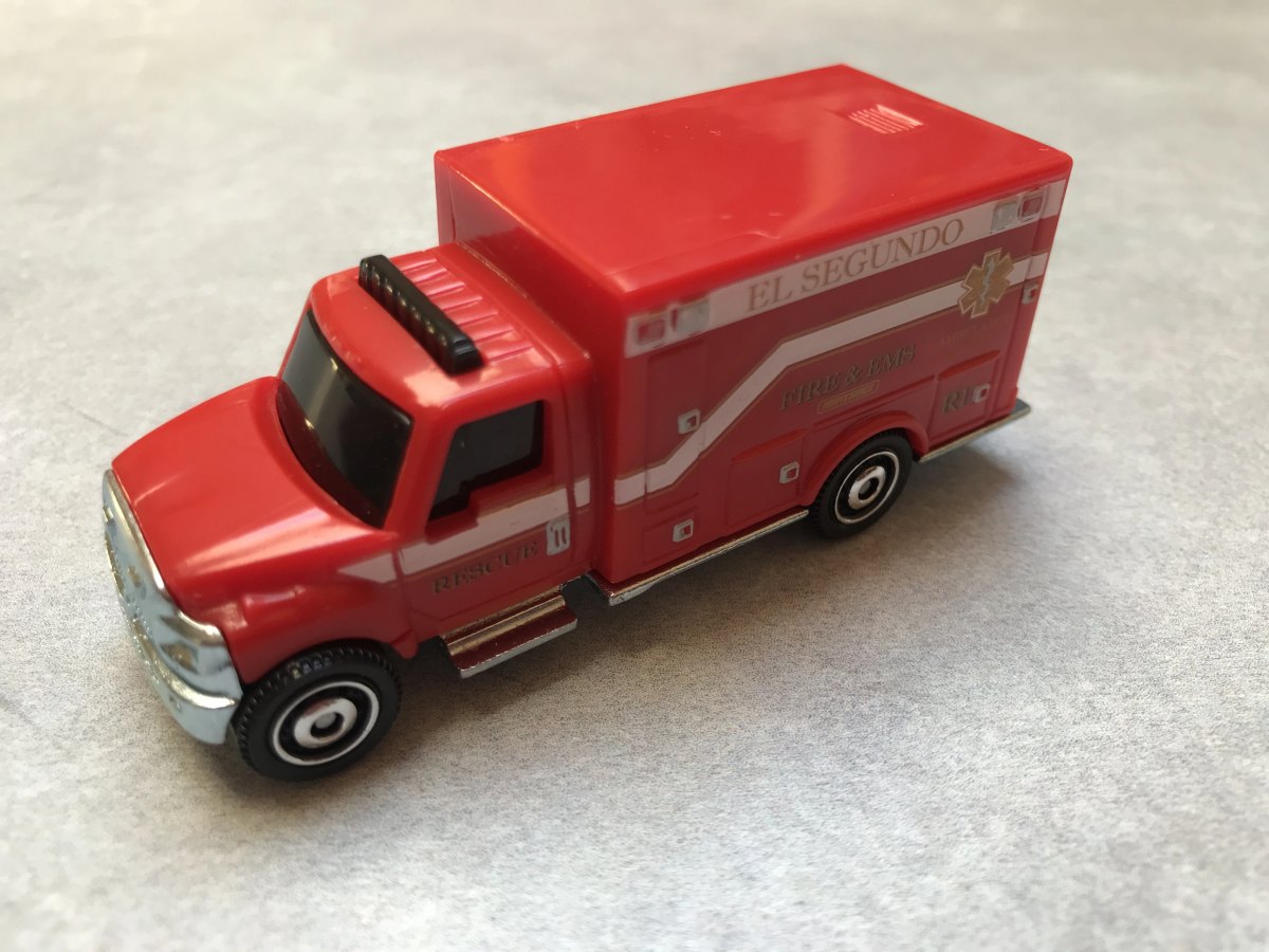 Hot Wheels International WorkStar Ambulance
