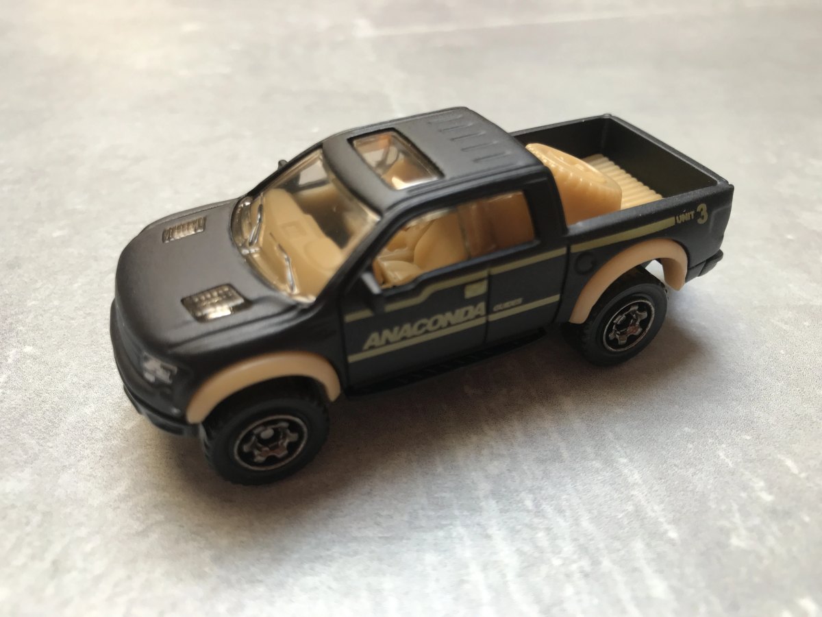 Hot Wheels 2010 Ford F-150 SVT Raptor