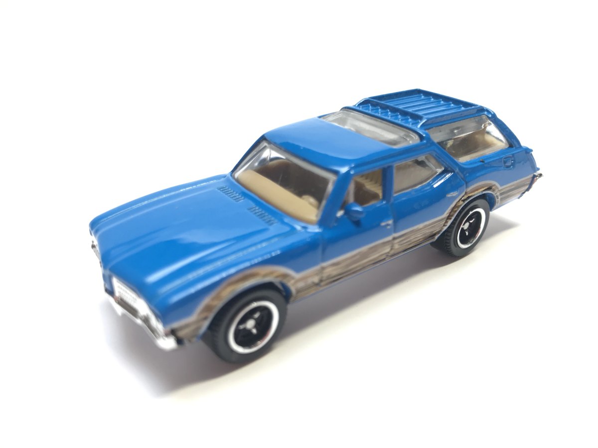 Hot Wheels 1971 Oldsmobile Vista Cruiser