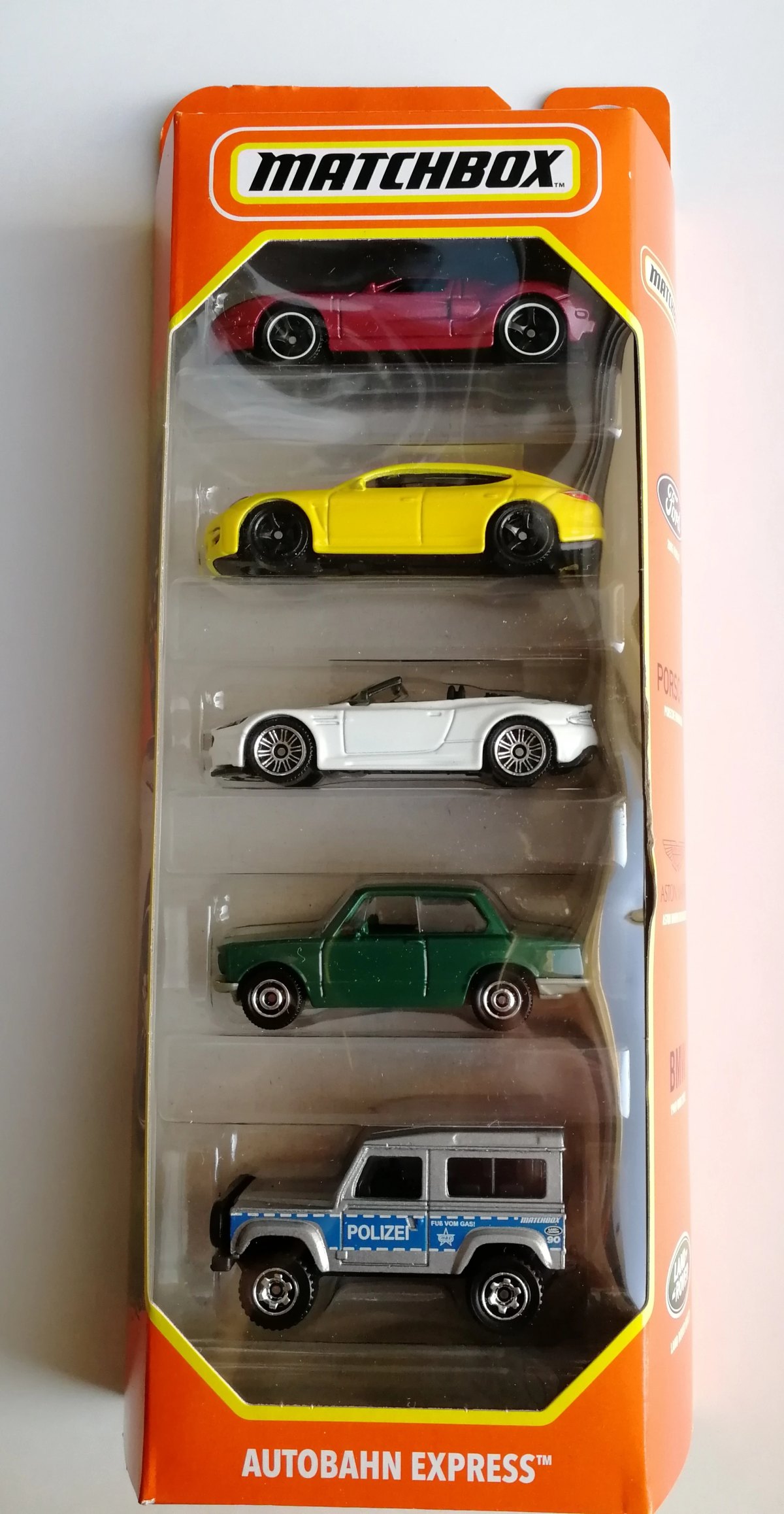 2021 Porsche Panamera Yellow: Multipack Package: Image 2