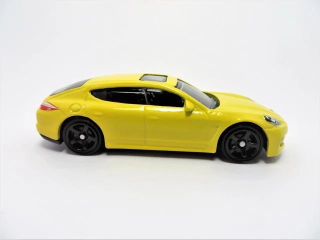 Hot Wheels Porsche Panamera