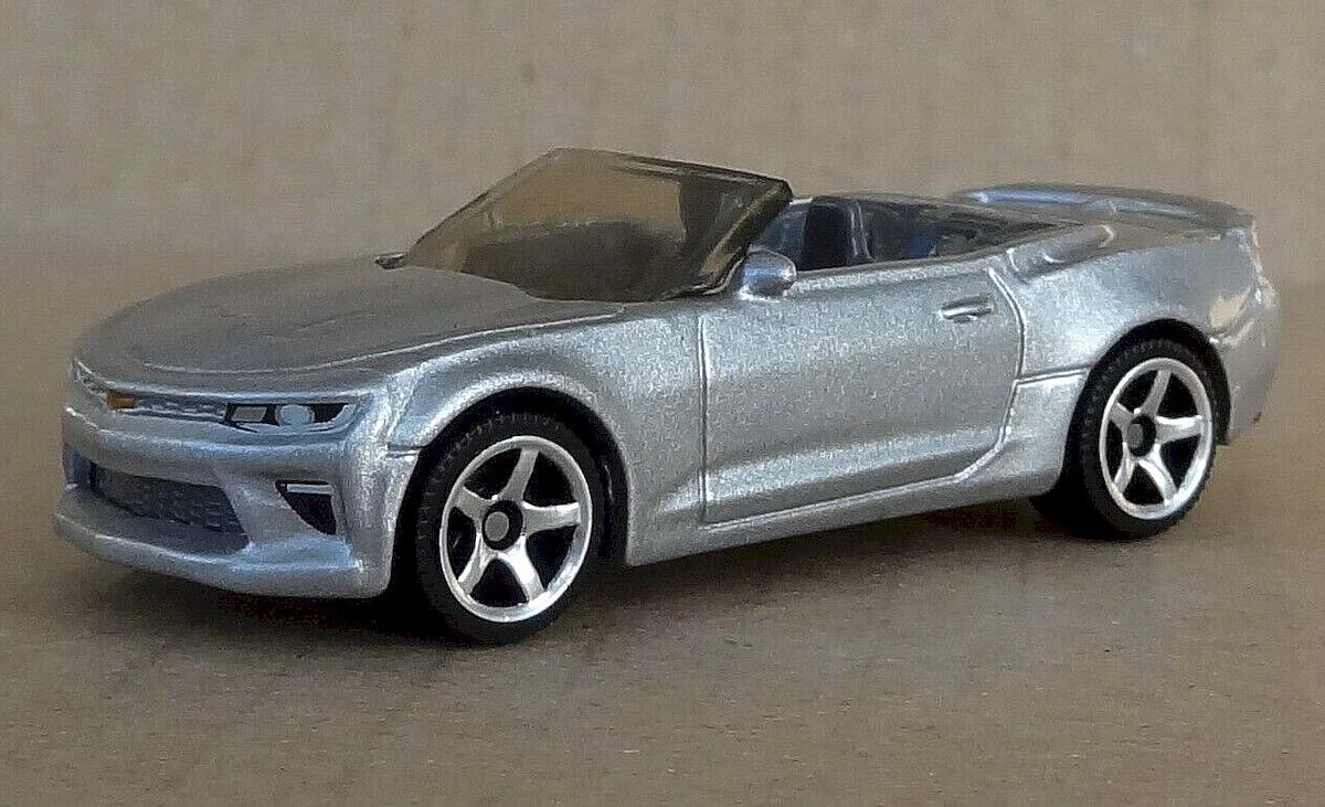 Hot Wheels ´16 Chevy Camaro Convertible