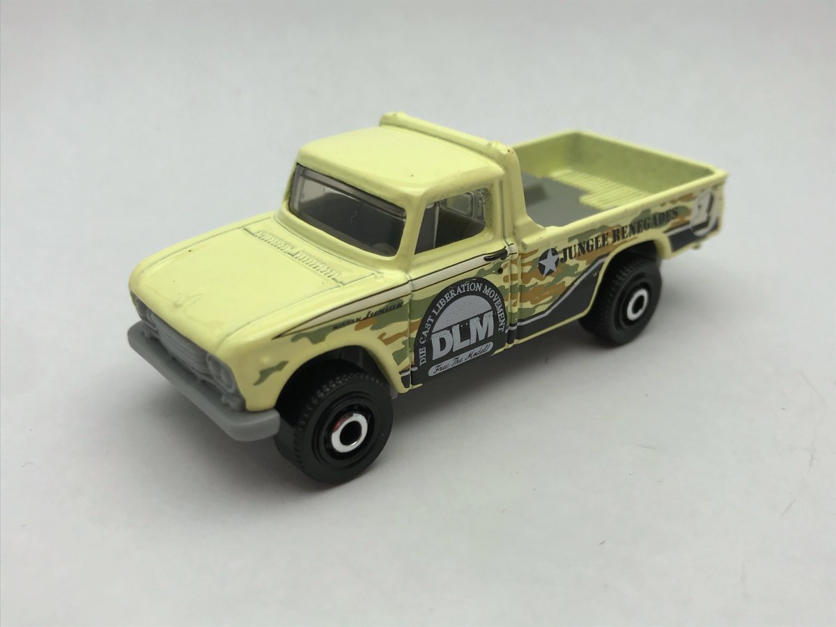 Hot Wheels ´62 Nissan Junior