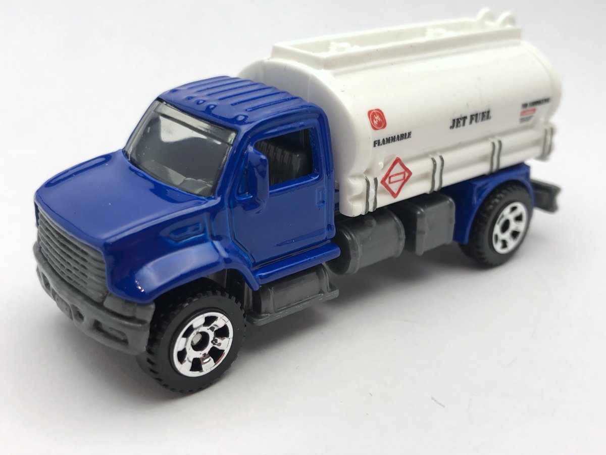 Hot Wheels Petrol Pumper