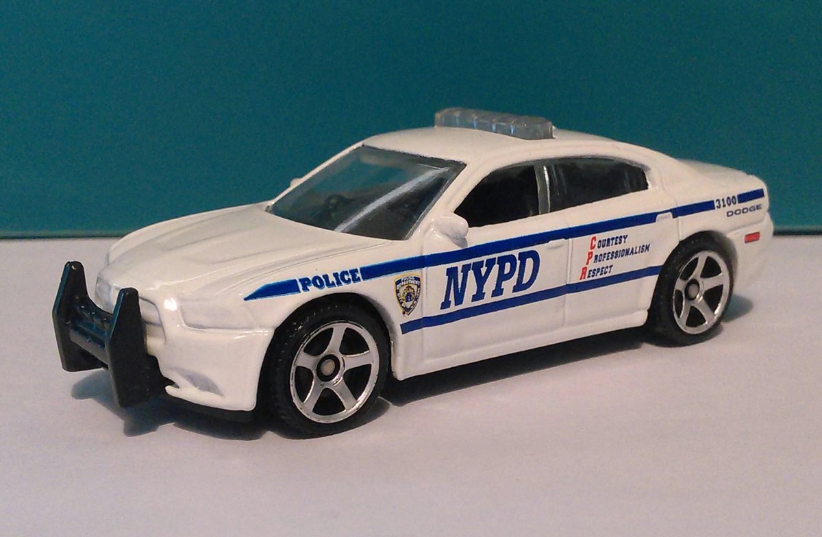 Hot Wheels Dodge Charger Pursuit