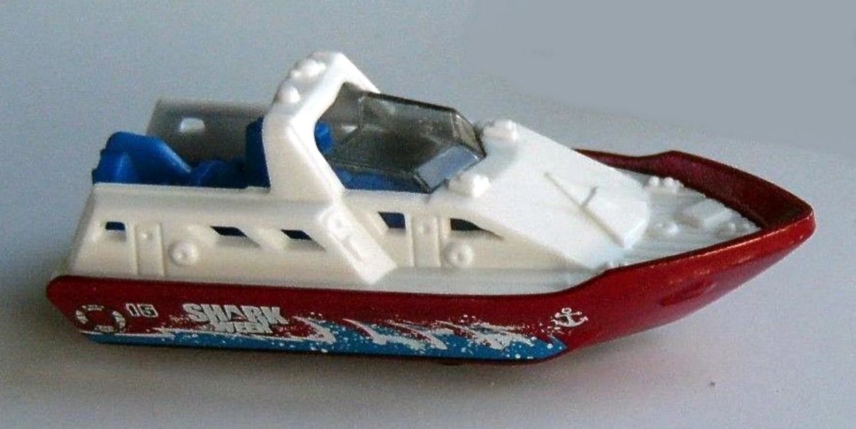 Hot Wheels RES-Q Waver