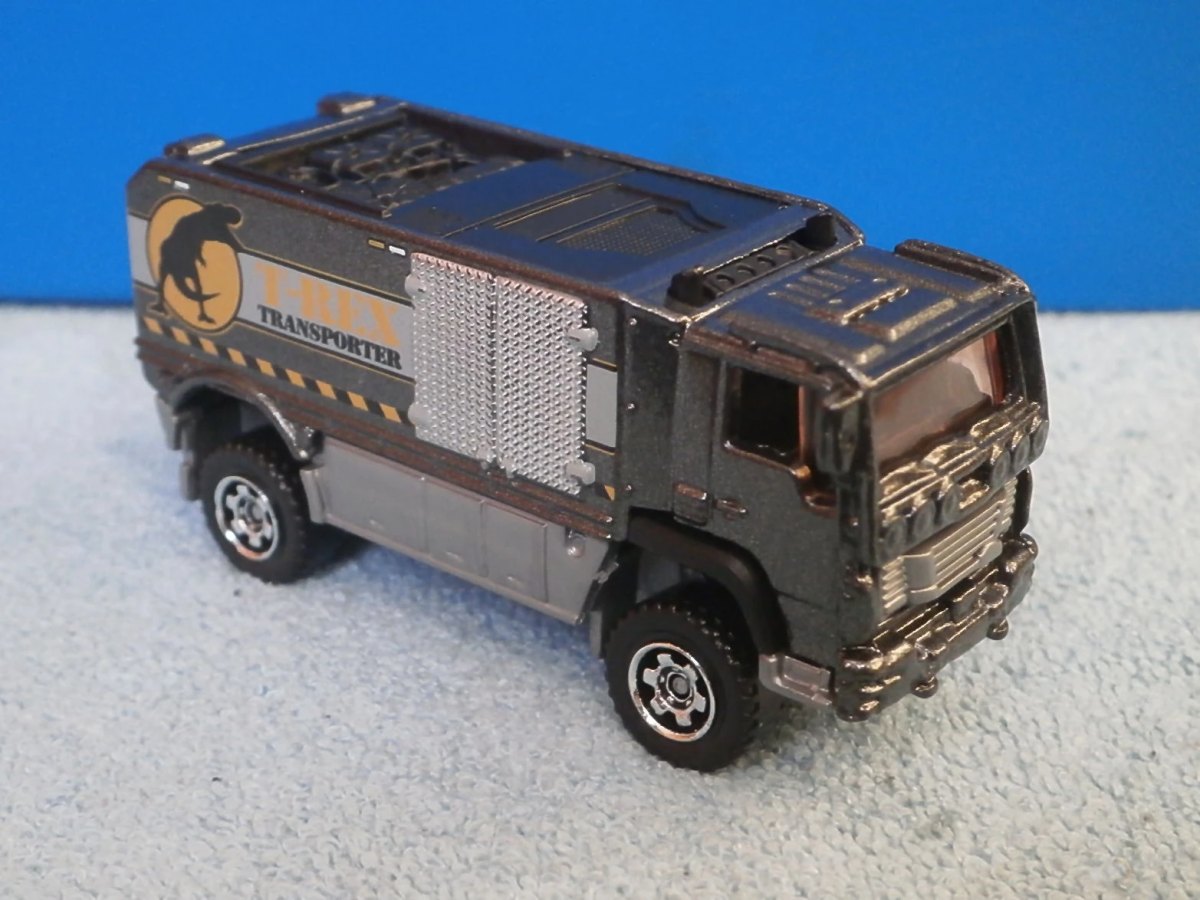 Hot Wheels Desert Thunder V16