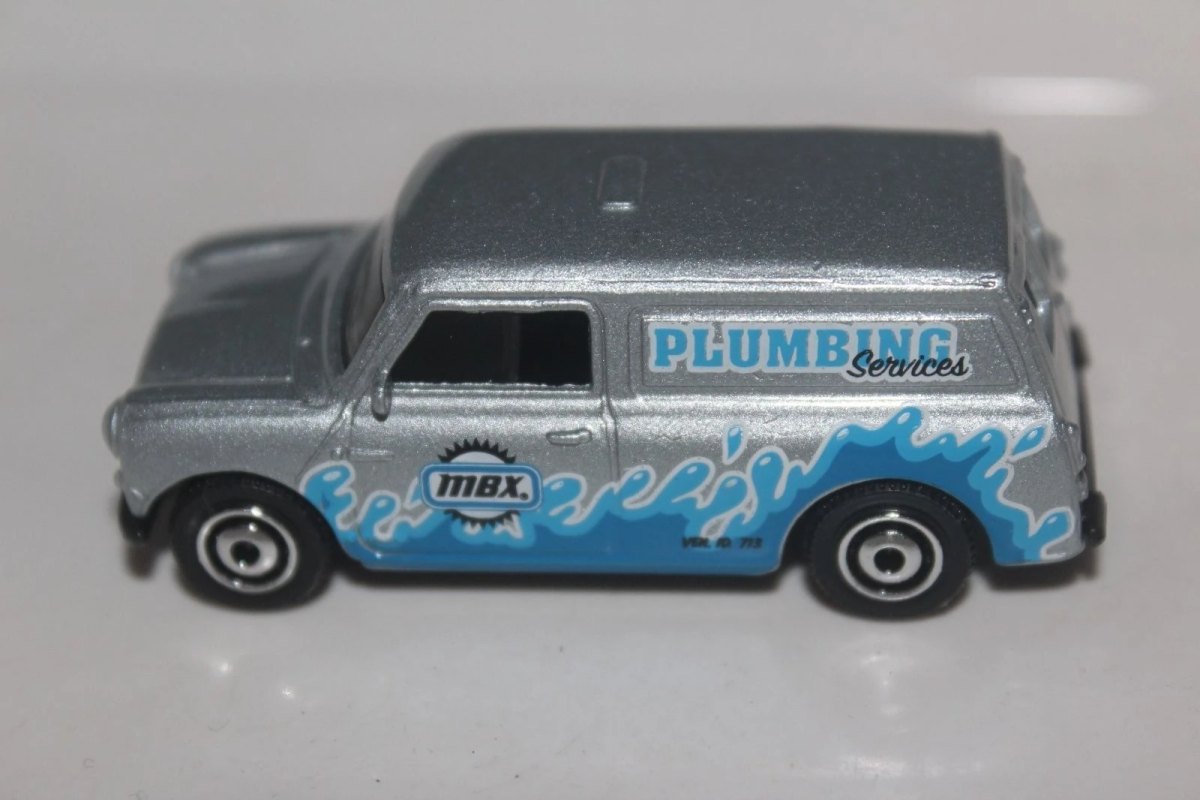Hot Wheels 1965 Austin Mini Van