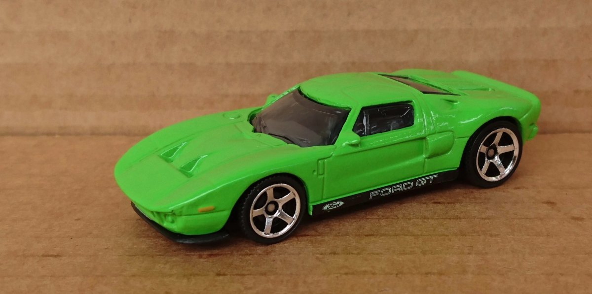 Hot Wheels 2005 Ford GT
