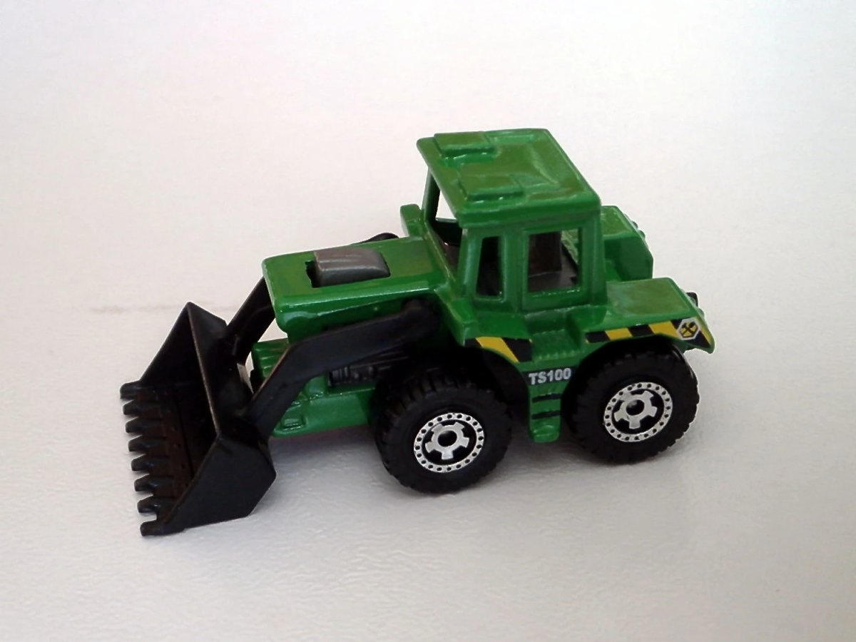 Hot Wheels Tractor Shovel