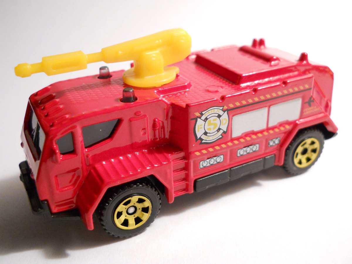 Hot Wheels Airport Fire Tanker