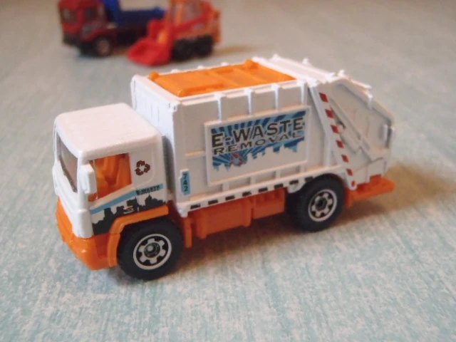 Hot Wheels Garbage Truck