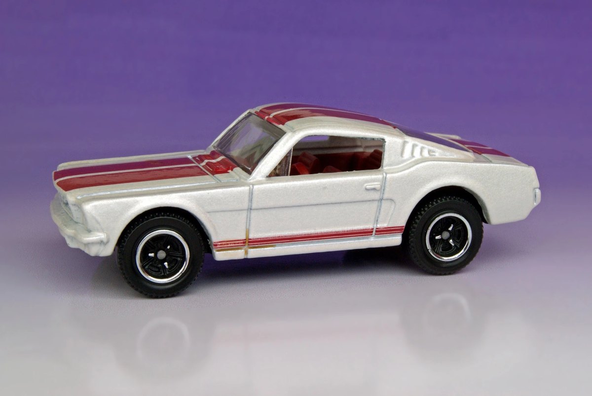 Hot Wheels 65 Mustang GT