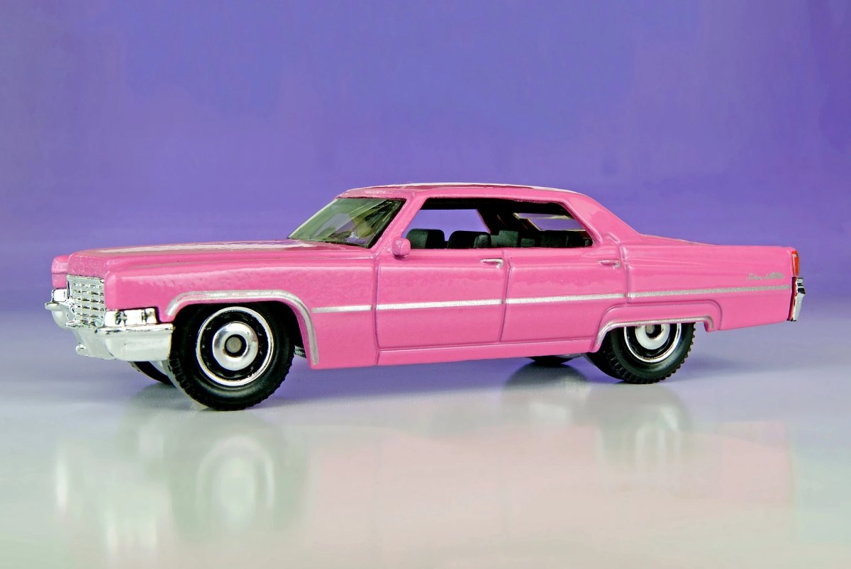 Hot Wheels 1969 Cadillac Sedan DeVille