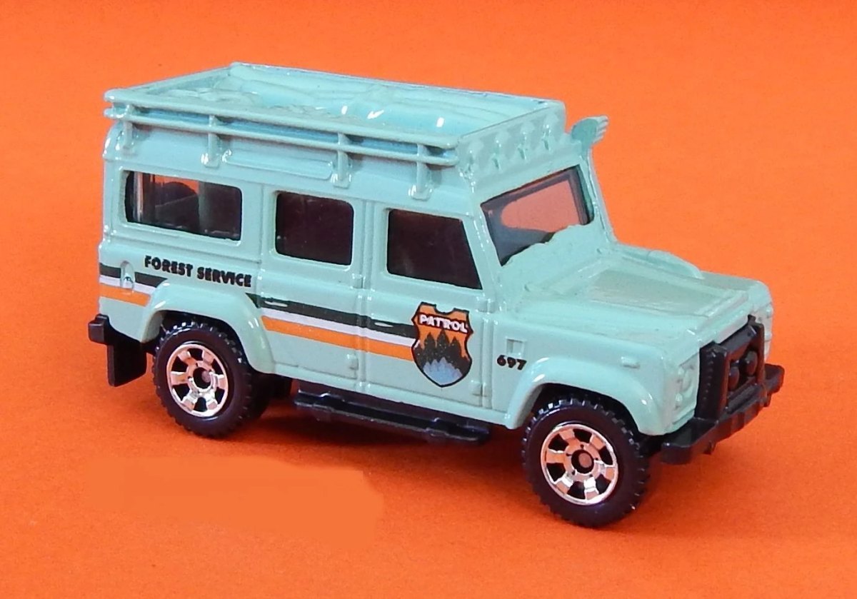Hot Wheels Land Rover Defender 110
