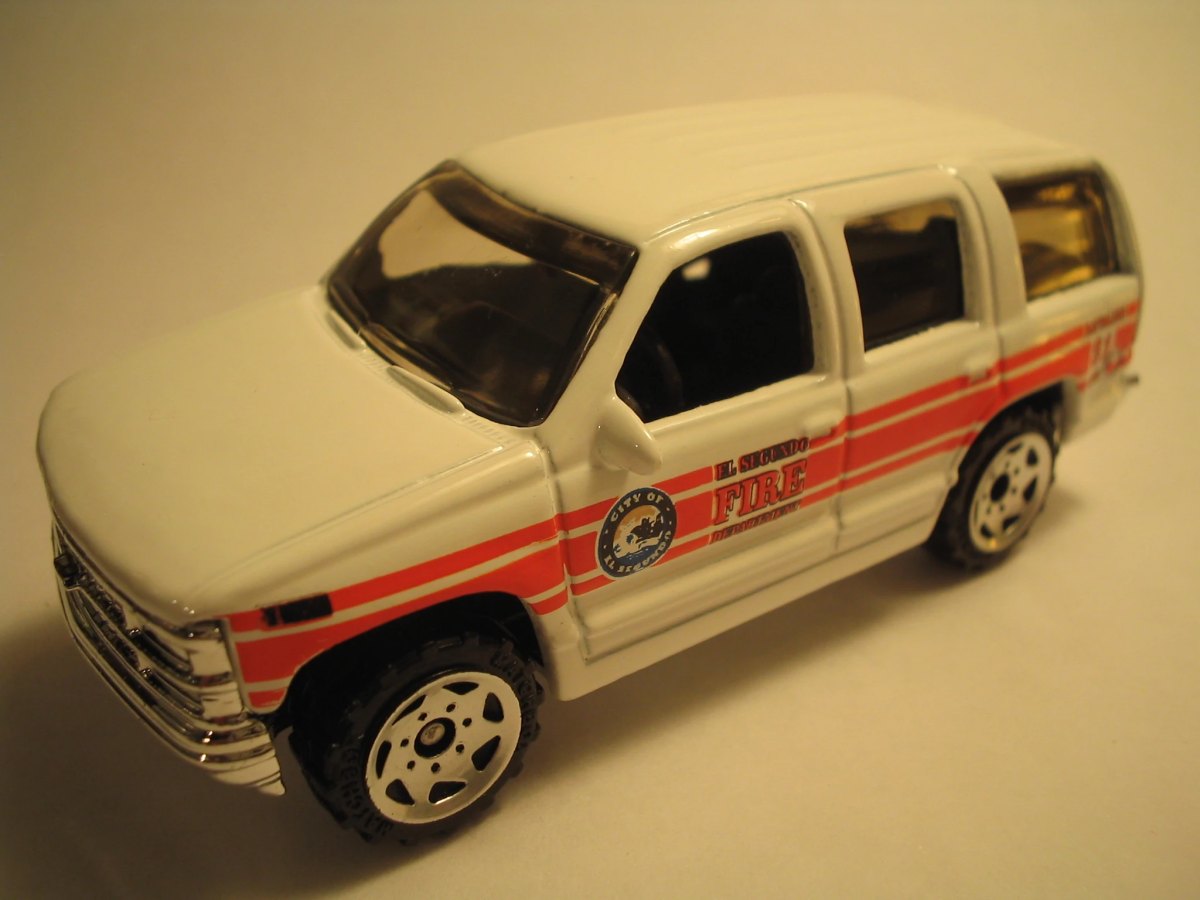 Hot Wheels 97 Chevy Tahoe