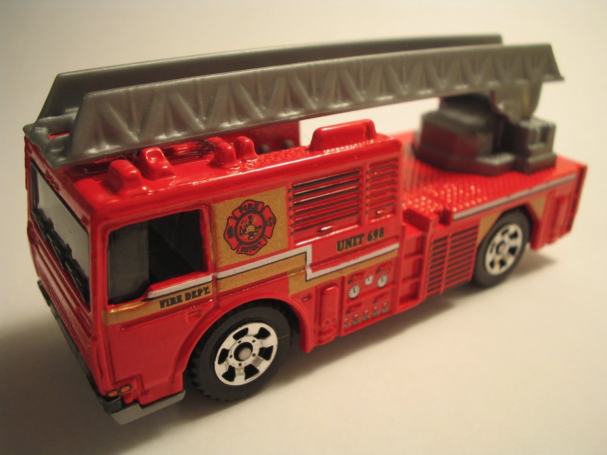 Hot Wheels Fire Engine - 2006