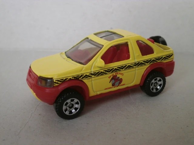 Hot Wheels Land Rover Freelander